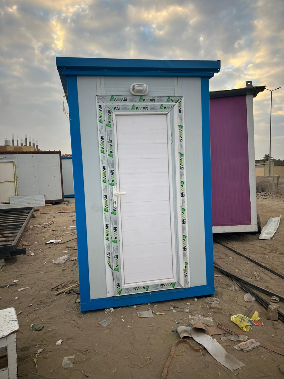 حمامات كرفانات للبيع: الحل العملي لخدمات المحمول والثابتة