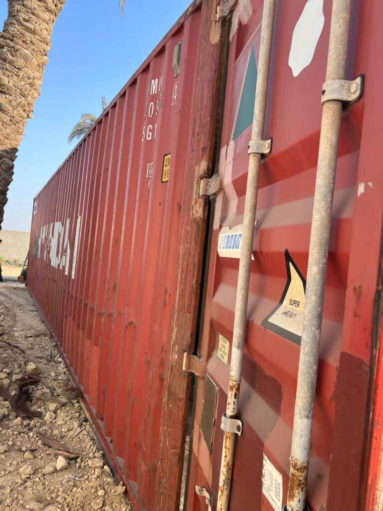 حاويات للبيع بمواصفات عالية الجودة