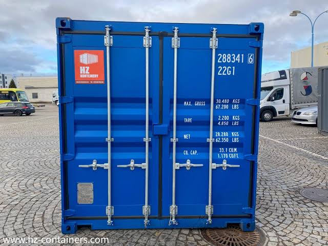 حاويات للبيع بتشطيبات داخلية فاخرة